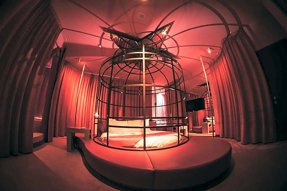 Emotional Grand Motel