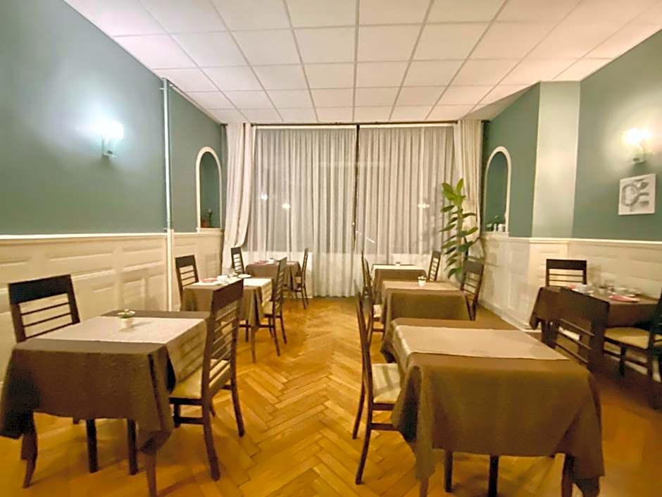 Authentic by Balladins, Hotel Le Carre d'Aix