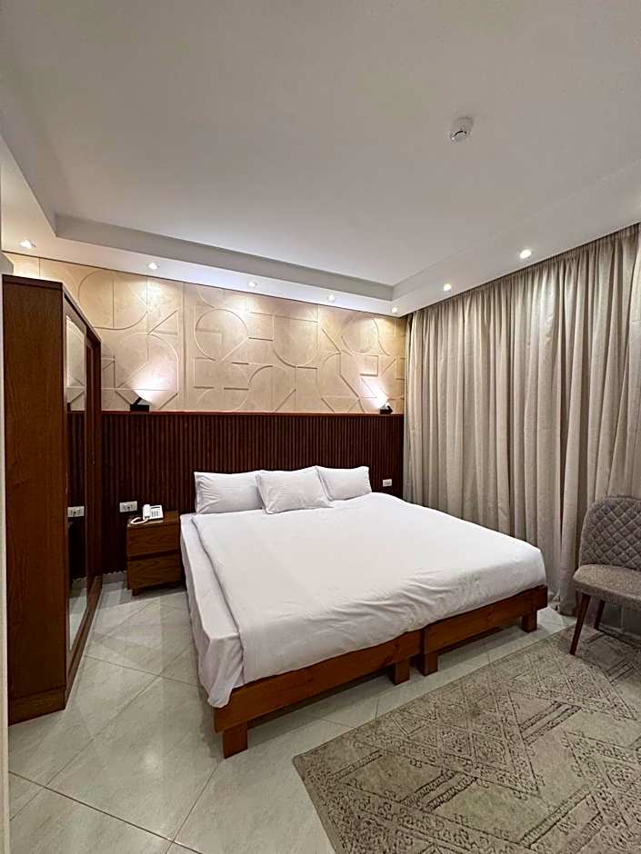 Dream Inn Pyramids View