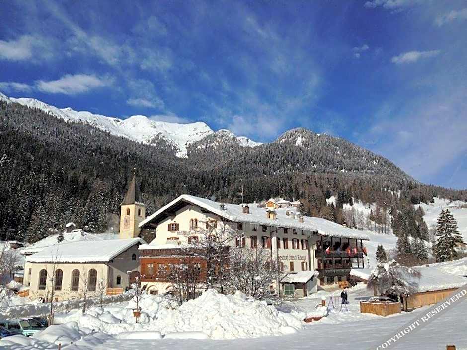 Zum Hirschen Boutique Hotel Val di Non