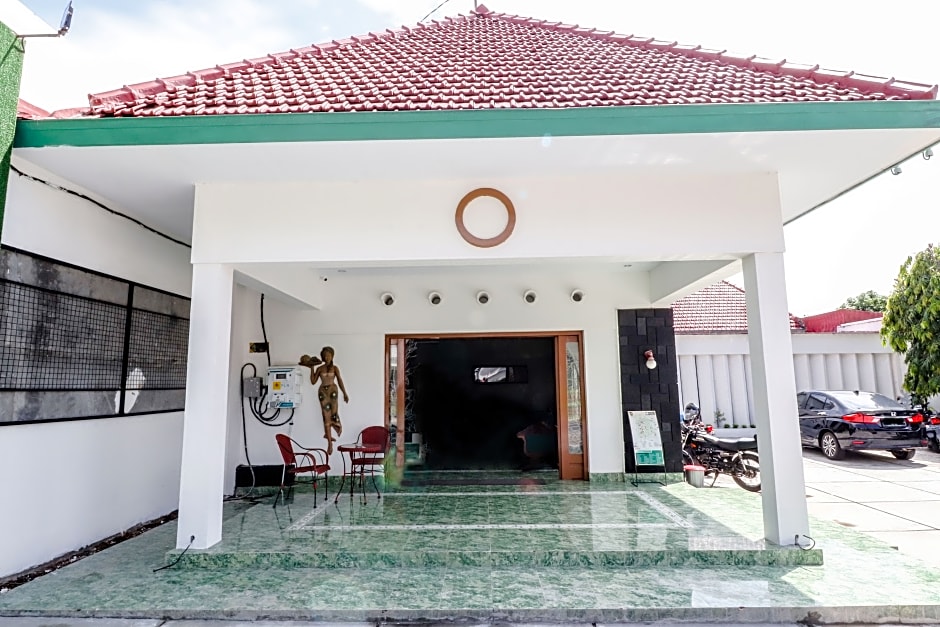 Hotel Sumaryo by ZUZU