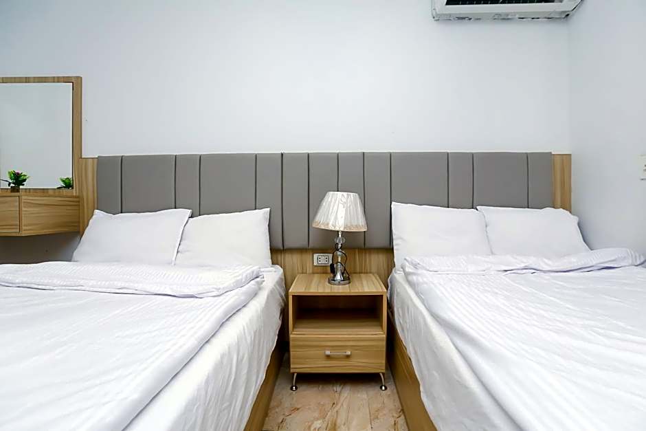 Pyramids Express View Hotel