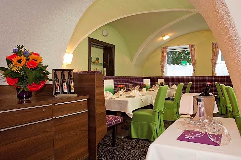 AKTIVHOTEL Weisser Hirsch