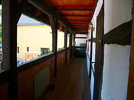 Twin Room with Private External Bathroom