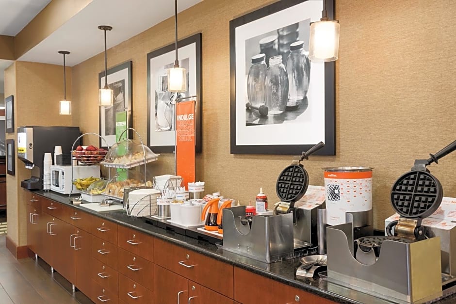 Hampton Inn Wichita-East