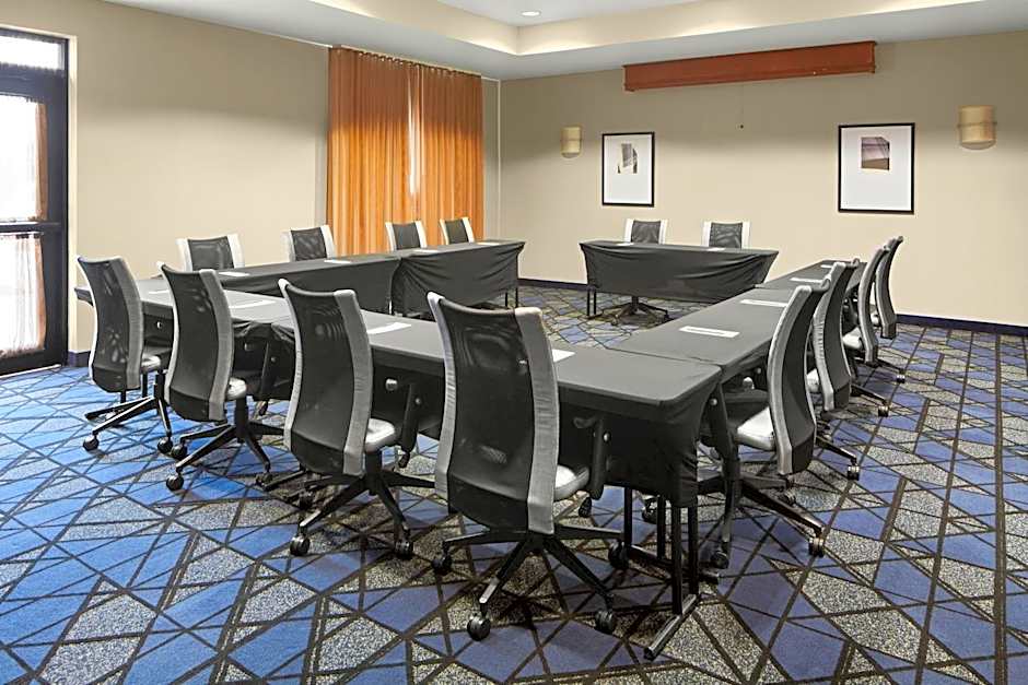 Courtyard by Marriott Winchester Medical Center