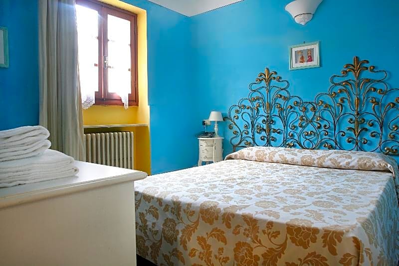 Hotel Azzi