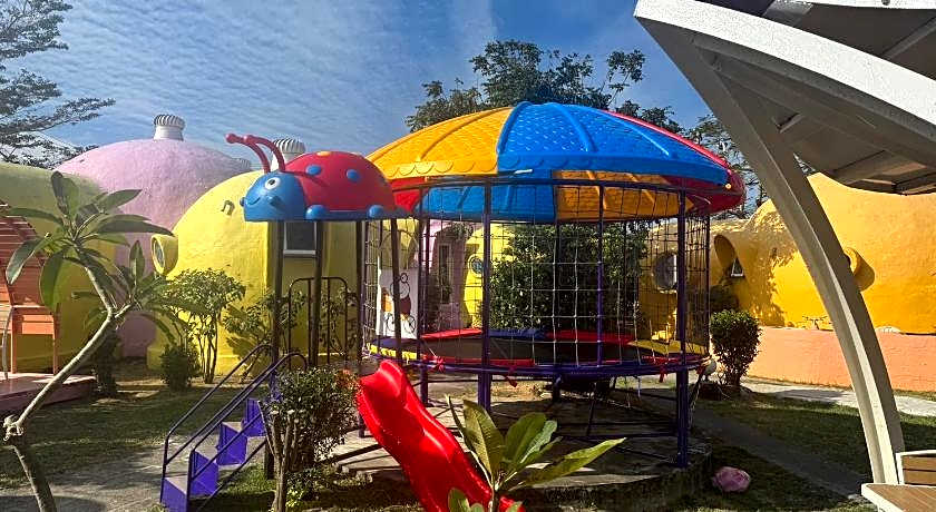 HI-BI Outer Space House BnB