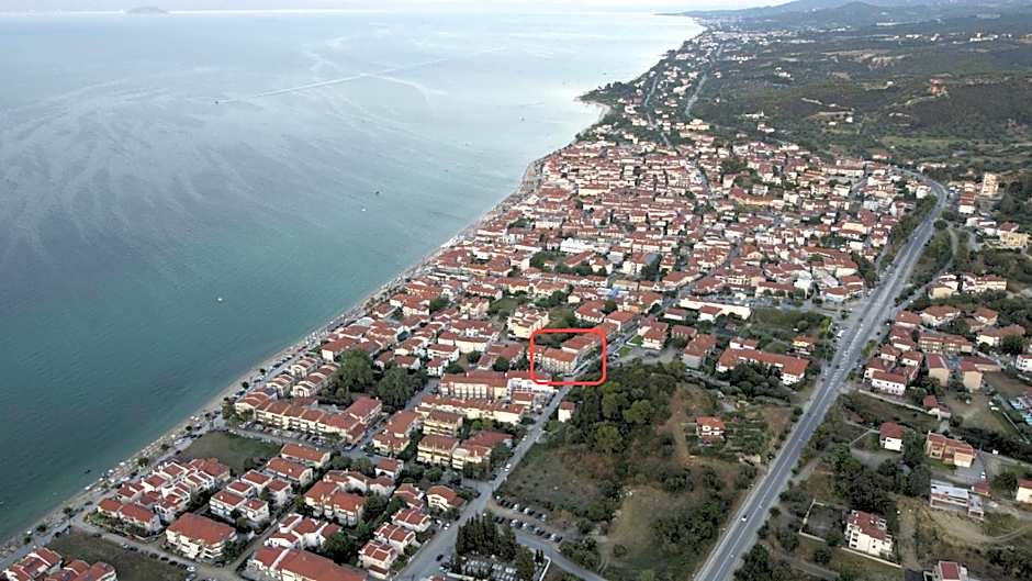 Polychrono GREEN GARDENS