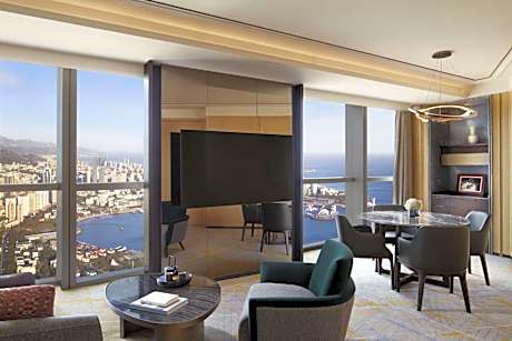 Caroline Astor King Suite with Ocean View