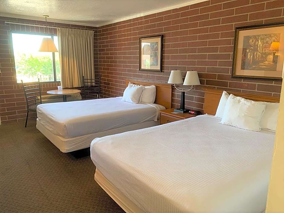 Days Inn by Wyndham Lake Point