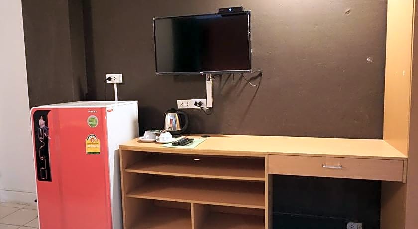 Bangkok Travel Suites Hotel