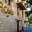 HOtello guest suites