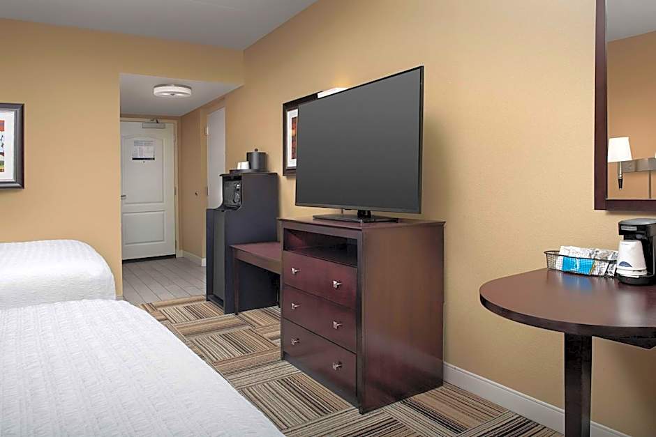 Hampton Inn By Hilton Knoxville-East