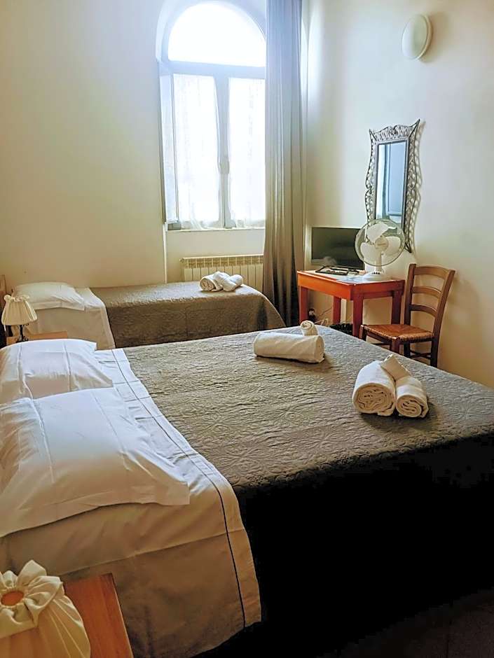 Residenza Pitigliano Gens Petilia - Nuova gestione