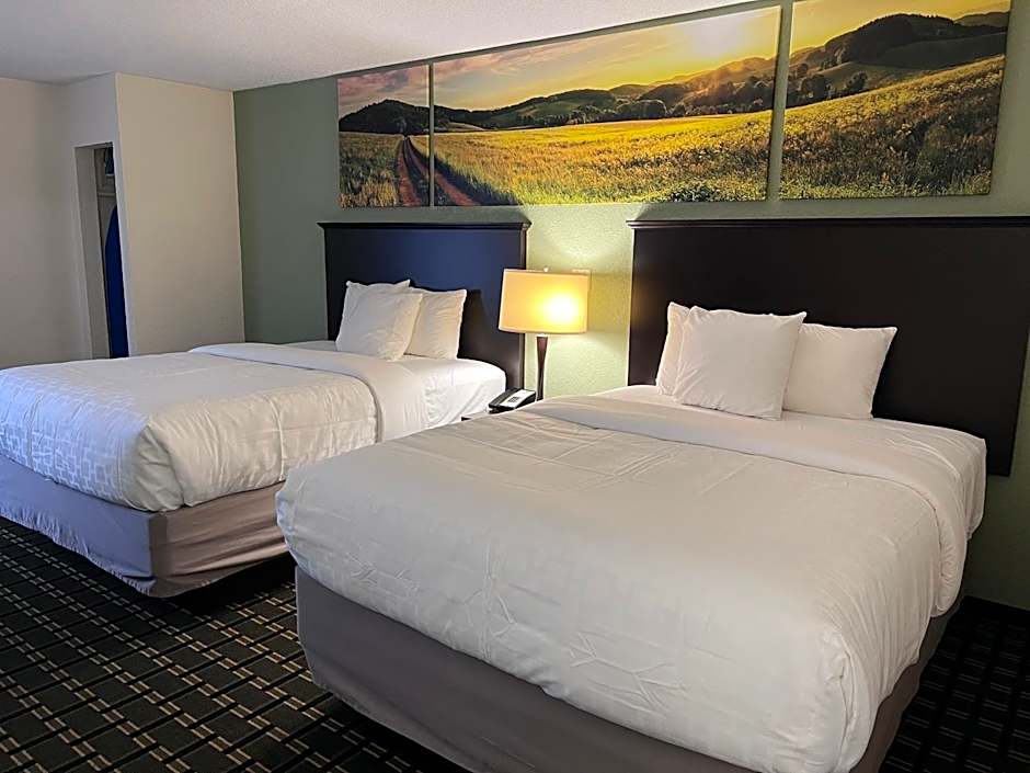 Clarion Pointe Jasper