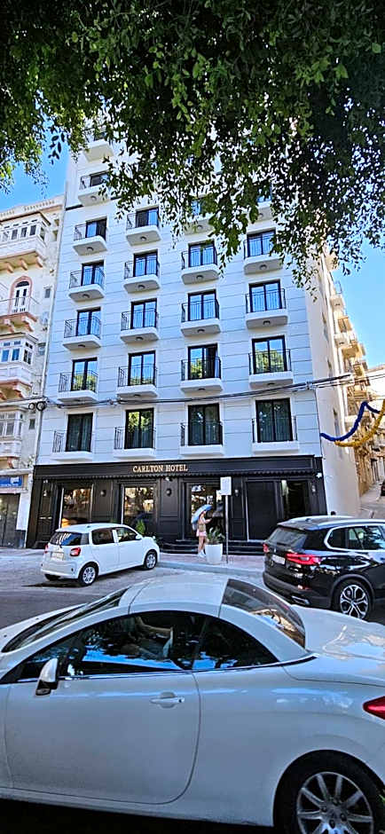 Carlton Hotel