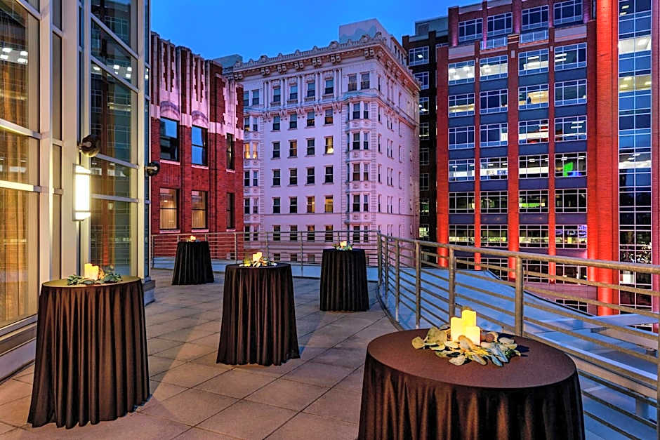 Renaissance by Marriott Allentown Hotel