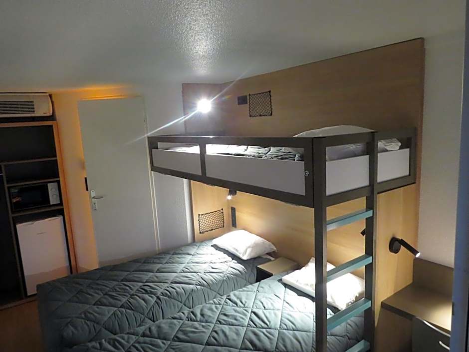 Photo 1 of 23 of 2 Twin Beds