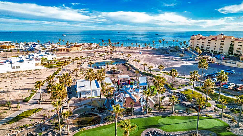 Casa Blanca Golf Villas