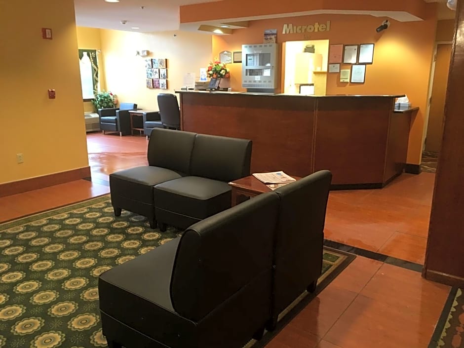 Microtel Inn by Wyndham - Albany Airport