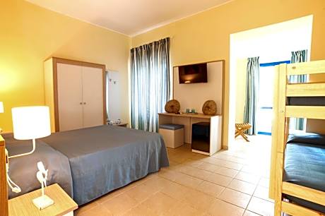 Comfort Quadruple Room