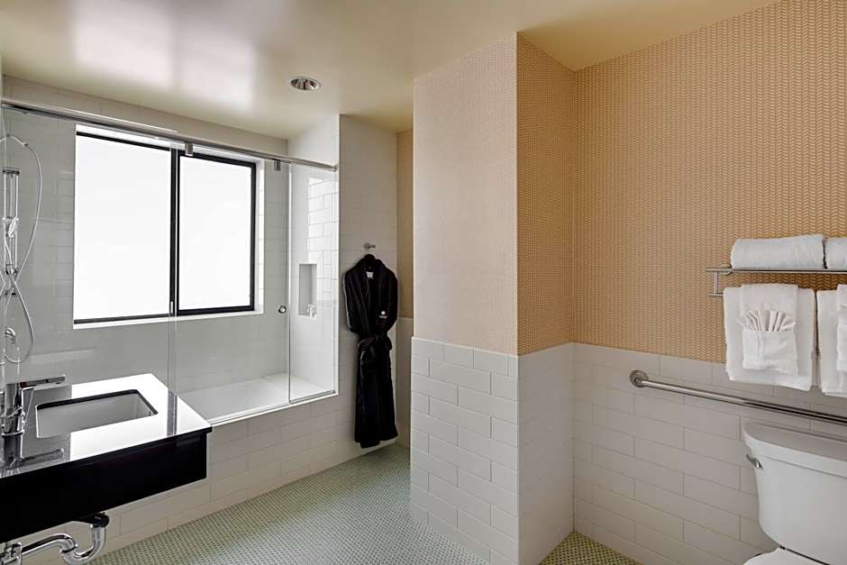 Cormorant Boutique Hotel