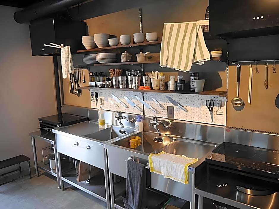 J-Hoppers Lake Biwa Guesthouse