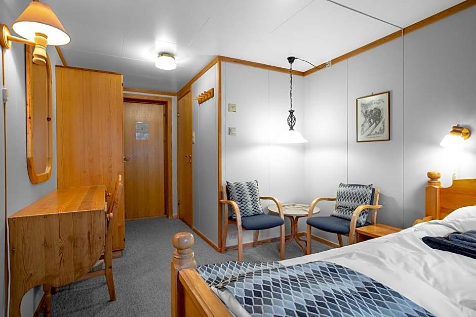 Photo 1 of 4 of 1 Double Bed or 2 Beds