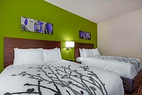 Standard Queen Room with Two Queen Beds - Non-Smoking