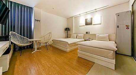 Premium Twin Room
