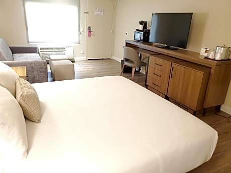 King Room - Mobility Access/Non-Smoking