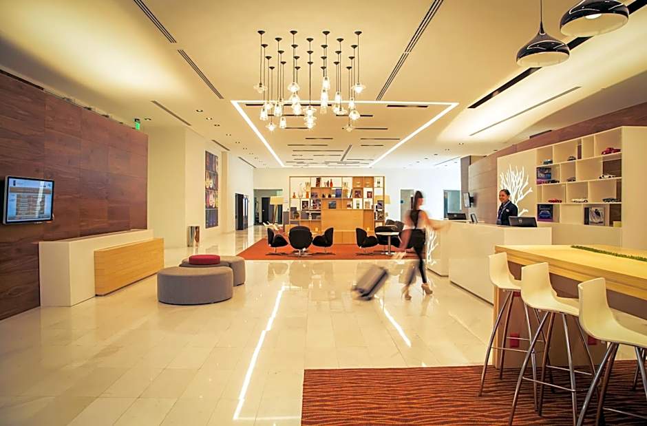 Fiesta Inn Plaza Central Aeropuerto