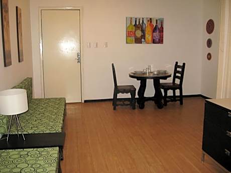 Superior One-Bedroom Apartment