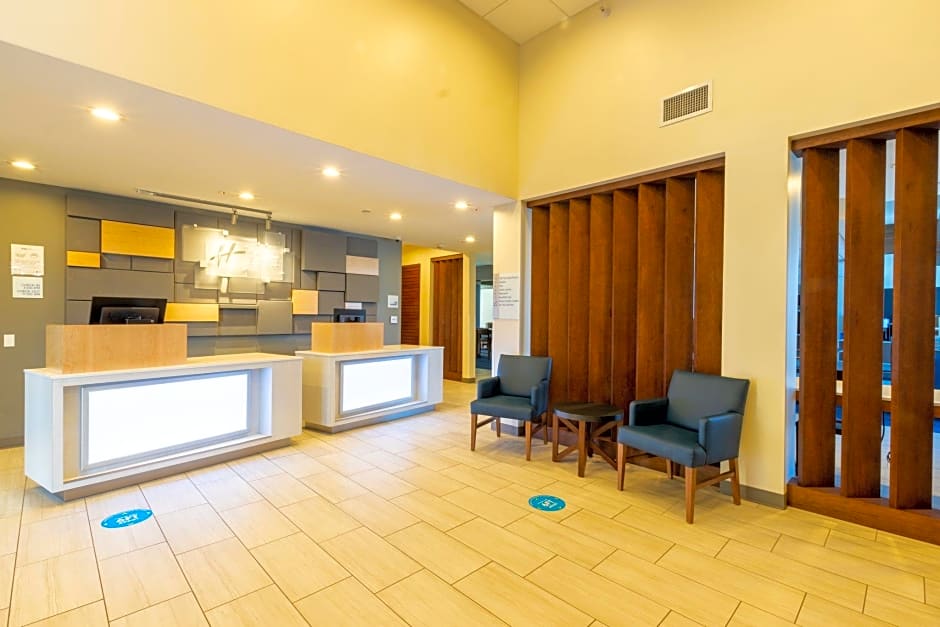 Holiday Inn Express Anaheim West By IHG