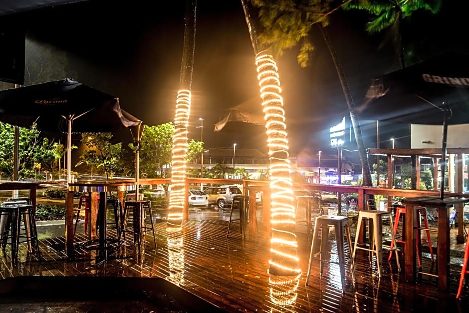 Base Airlie Beach Resort