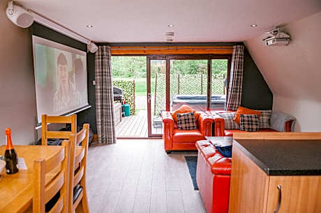 Cabin-Private Bathroom-Lake View-Hot Tub