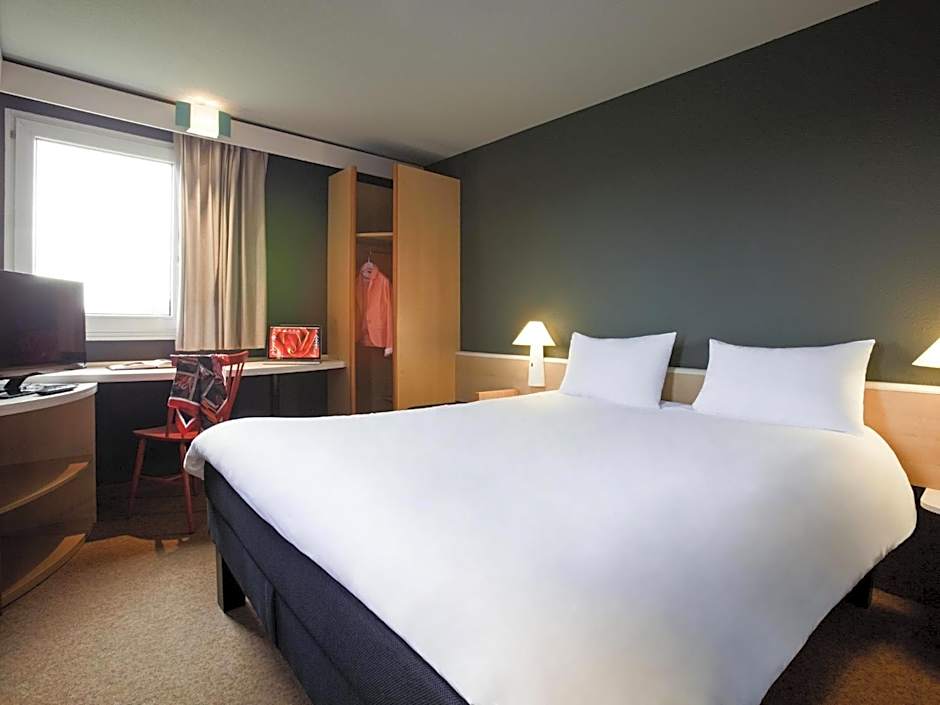 Ibis Provins