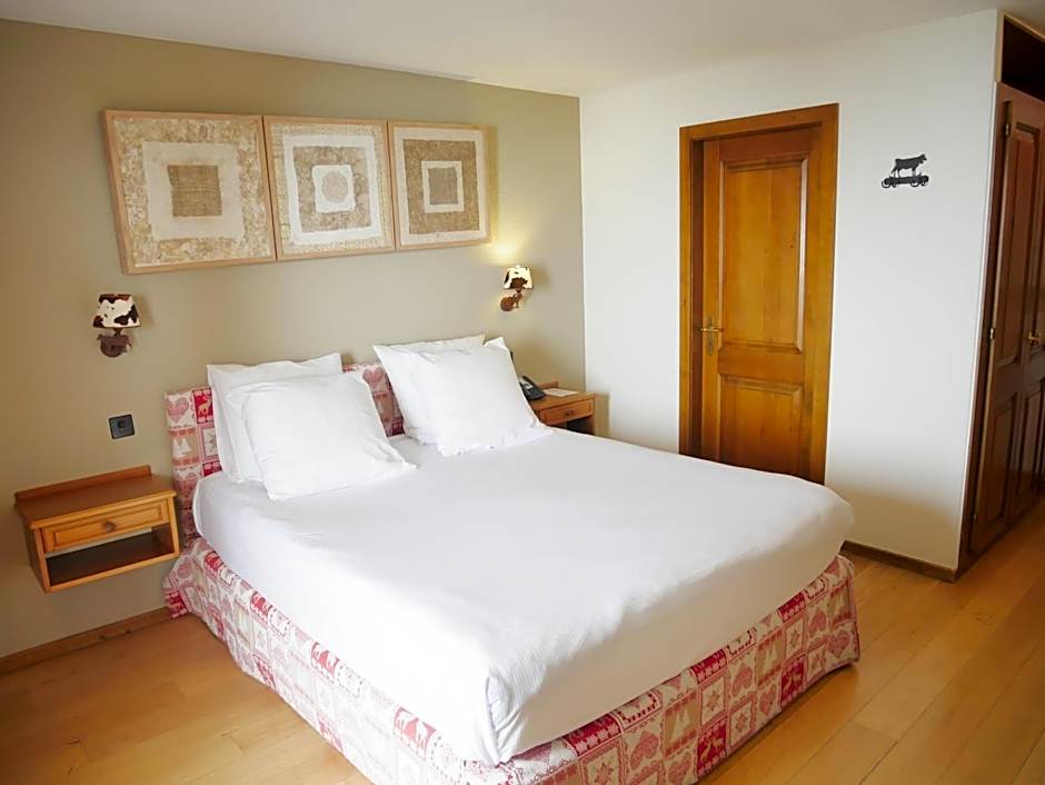 Between Boutique Hotel