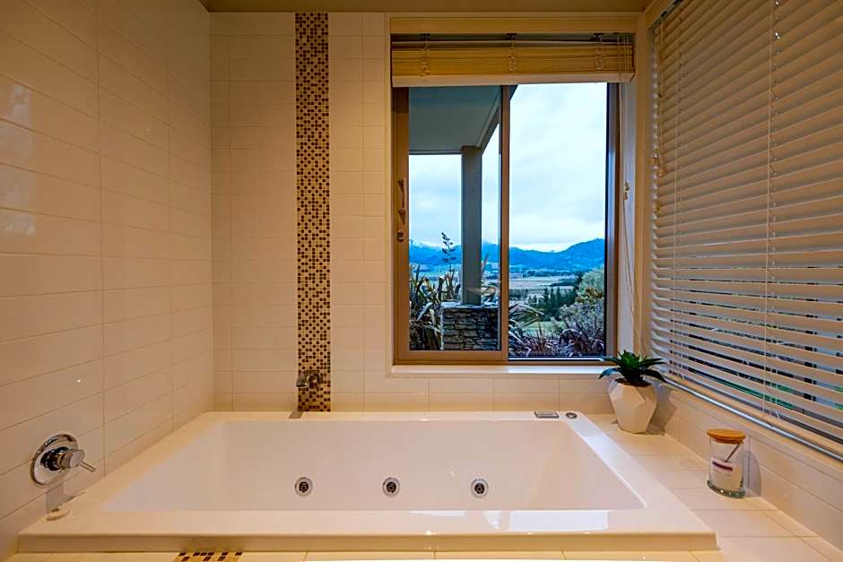 Amuri Estate Luxury Lodge