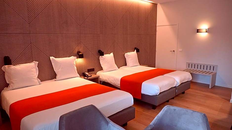 Flanders Hotel
