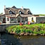 Aille River Tourist Hostel and Campsite Doolin