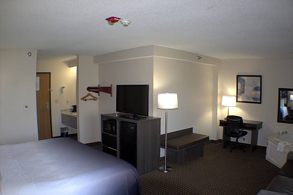 Super 8 by Wyndham Gardner