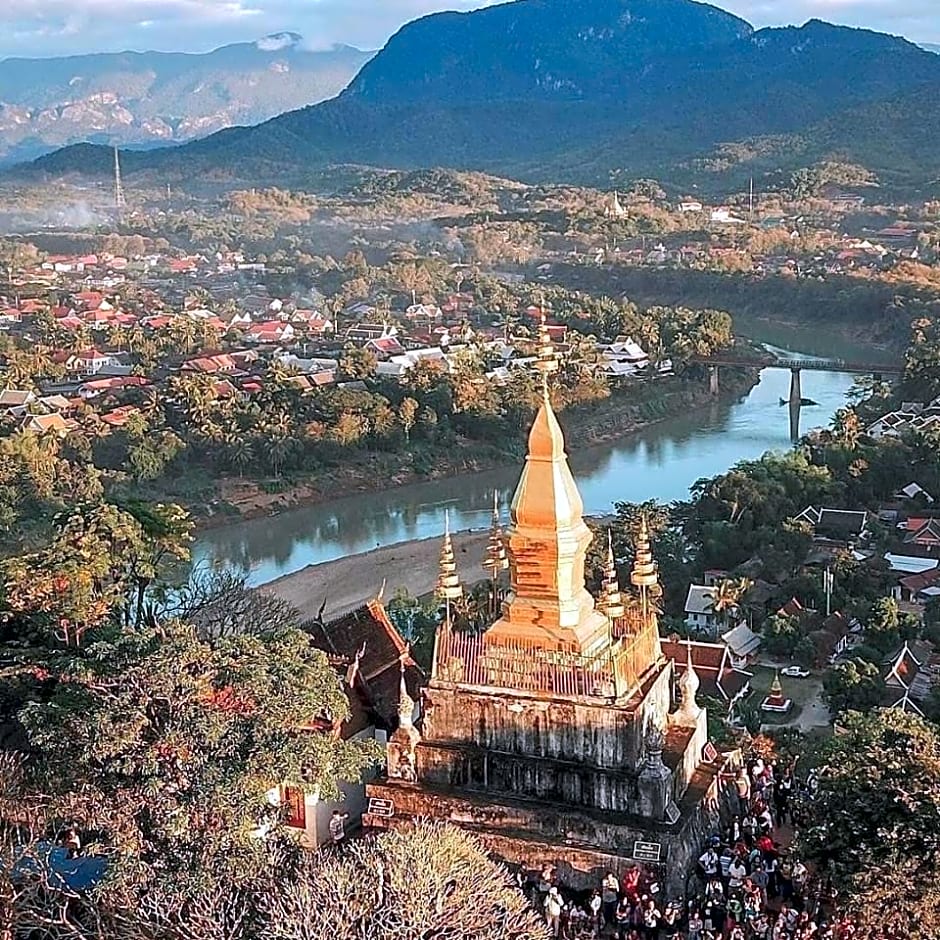 E-Outfitting VangThong Hotel