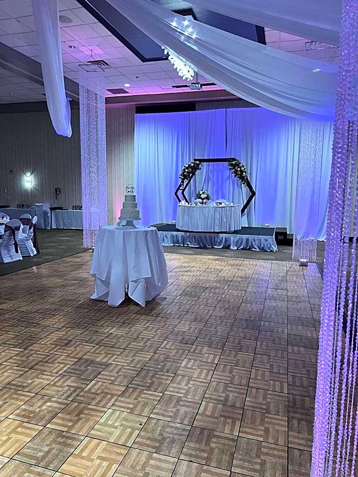 DoubleTree By Hilton Hotel Bloomington