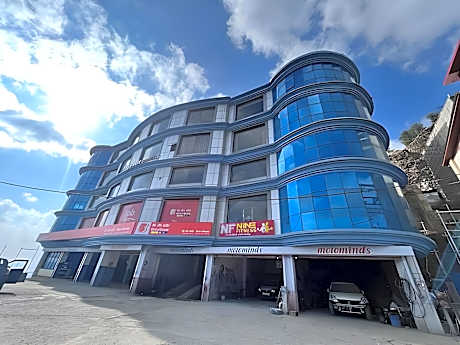 Sapphire Hotel and Banquets