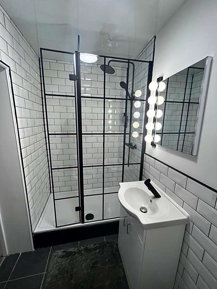 Amani Apartments - Glasgow City Centre