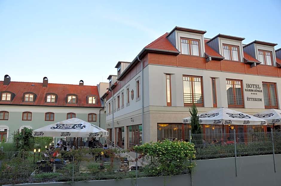Hotel Három Gúnár