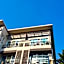 Admire House