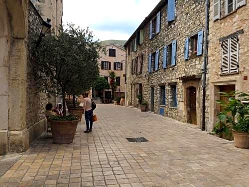 Auberge De Tourrettes